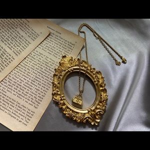 Meet your Posher, Fiona